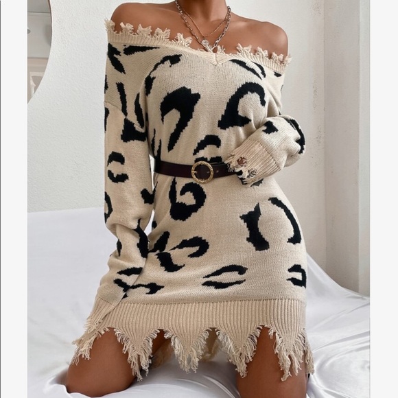 Plus Size V Neck Leopard Pattern Distressed Sweater Dress Without Belt - Picture 6 of 16